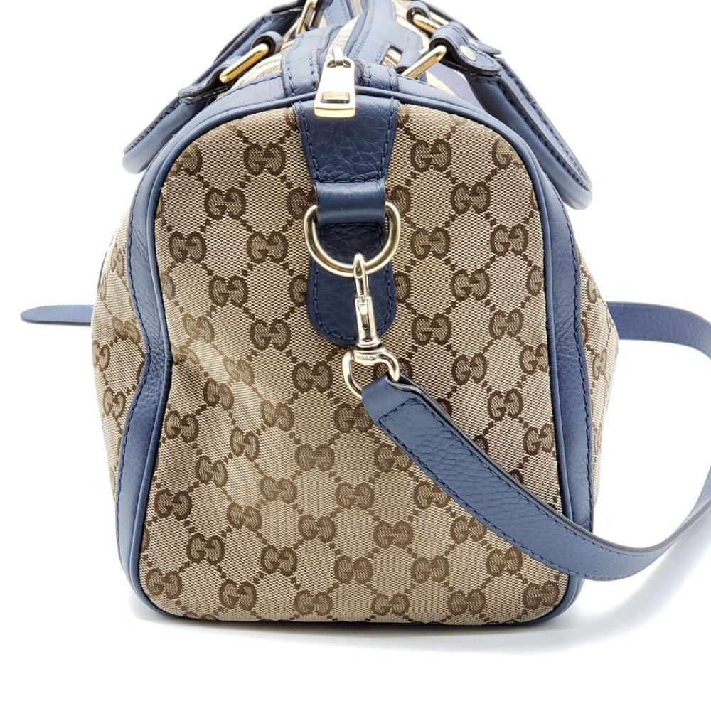 Authentic Gucci Canvas Vintage Medium CrossbodyBag - Picture 7 of 16